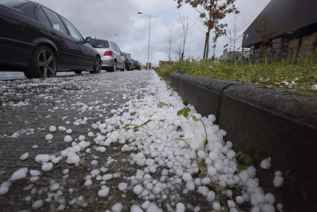 Alerta amarilla por tormentas y caída de granizo en ocho provincias.