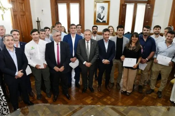 Entregaron créditos a Pymes tucumanas en la Casa de Gobierno