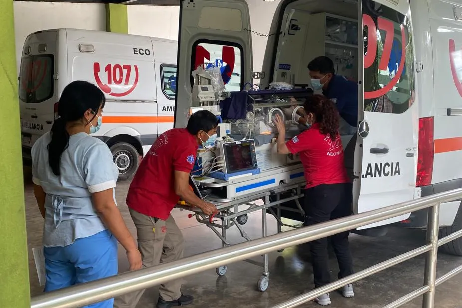 COORDINACIÓN. Entre el hospital Carrillo y el 107 trabajaron para asistir al bebé.