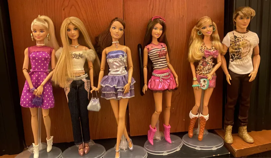 LA MUÑECA MÁS FAMOSA. Cada versión de Barbie permitía soñar con ser lo que quieras ser. REDDIT