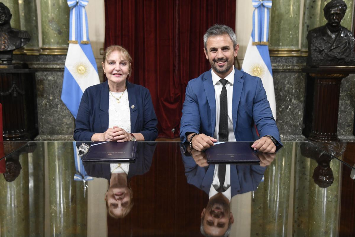 María Cristina Grunauer de Falú y Martín Menem. PRENSA DIPUTADOS