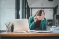 Qué es la fatiga digital y de qué manera afecta la salud mental de los trabajadores