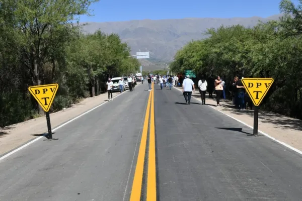 El Gobierno de Jaldo inauguró la repavimentación de la ruta 307 en los Valles Calchaquíes