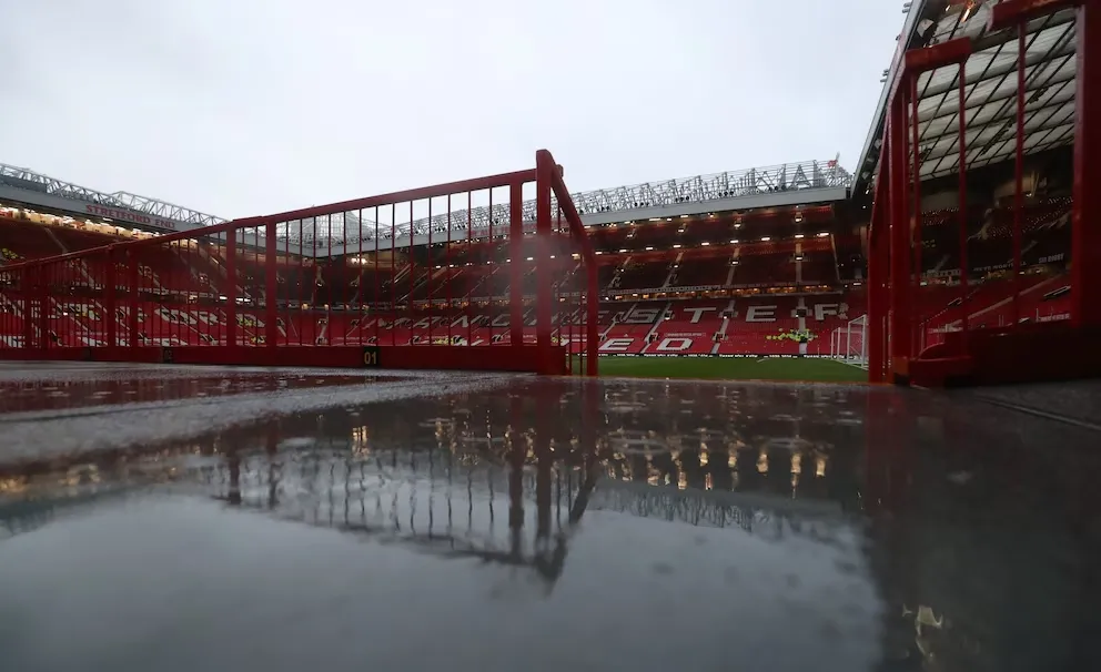 SITUACIÓN DRAMÁTICA. El estadio de Manchester United sufre de goteras y una invasión de roedores.