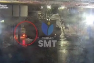 Video: impactante choque entre un camión y un motociclista en Mendoza y Junín
