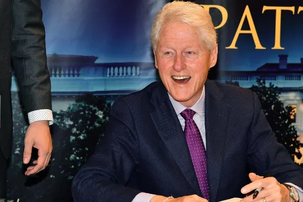 Bill Clinton recibió el alta médica tras ser internado por un cuadro febril