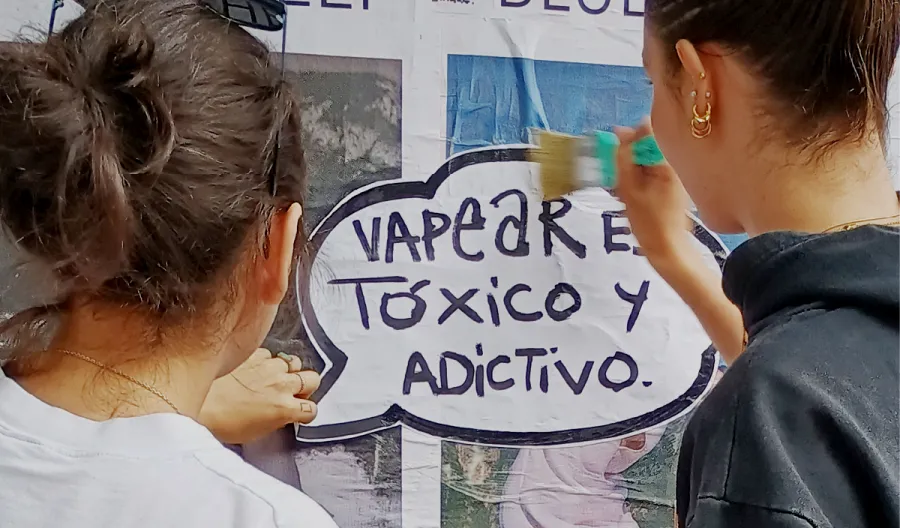 MURALES. La campaña incluye una advertencia al uso de cigarrillos electrónicos o vapers. / PROYECTO SQUATTERS.