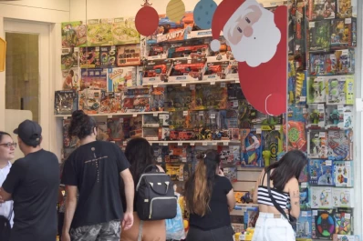 Compras de Navidad: cómo atenderán los comercios en Tucumán durante el 22, 23 y 24 de diciembre