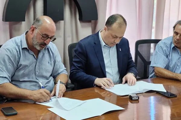 La SAT firmó un convenio con la UTN para perforar un pozo de agua potable en sus instalaciones