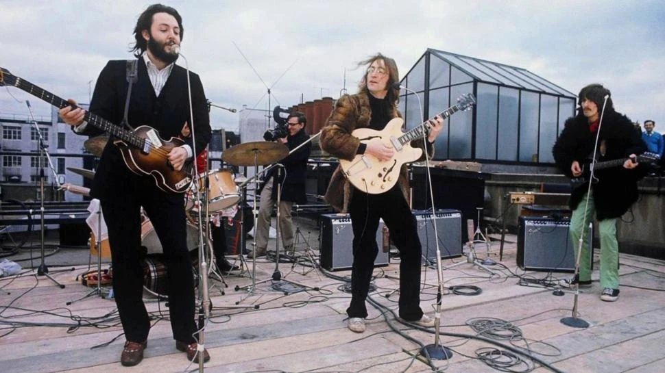 HISTÓRICO CONCIERTO. Durante el mediodía del 30 de enero de 1969, los Beatles comenzaban el llamado “Concierto en la terraza”.