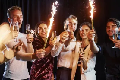 ¿Con quién deberíamos pasar Año Nuevo, según la psicología?