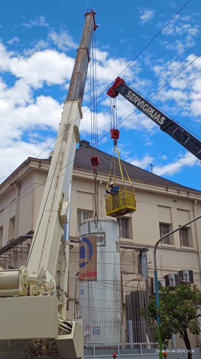 Hospital Padilla: una nube blanca acaparó la atención de los curiosos que tomaban fotos