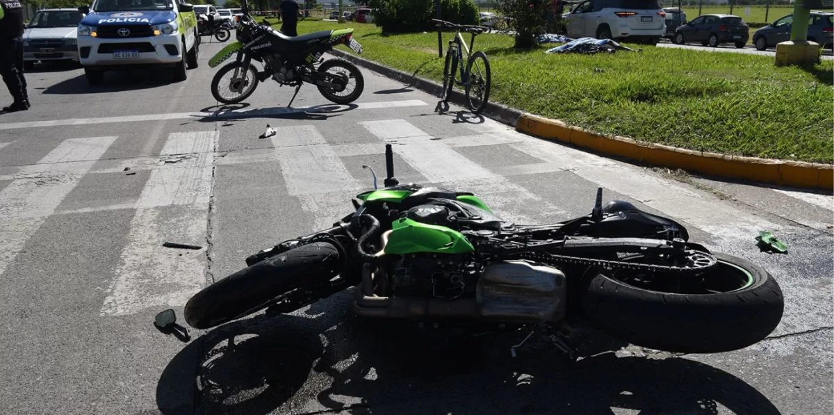 UNA POSTAL CONOCIDA. Los accidentes en motos son muy comunes en Tucumán./ARCHIVO LA GACETA