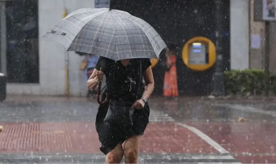 Hay alerta amarilla por tormentas: ¿qué provincias tendrán un domingo con mal clima?