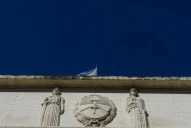 Se aprovecharon de la fragilidad de un hombre para vender su casa a un precio irrisorio