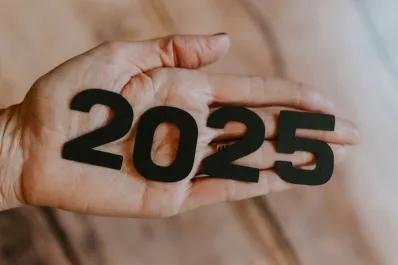 Feriados, días no laborables y elecciones: el calendario imprescindible de 2025