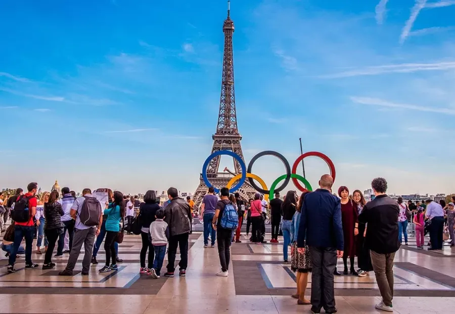 UNA NUEVA FORMA DE VIAJAR. El sports-tripping creció en 2024, principalmente en París durante la temporada de los Juegos Olímpicos. / DEPOSITPHOTOS.