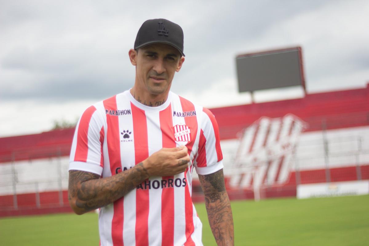 CUMPLIÓ EL SUEÑO. Pablo Hernández sumó minutos con el club de sus amores.