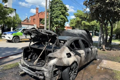 Yerba Buena: le quemaron un auto de alta gama para vengarse de una pelea
