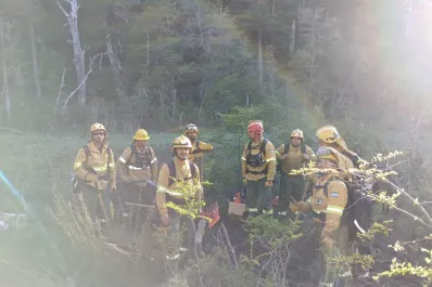 El fuego avanza sin control sobre el parque nacional Nahuel Huapi: ya se perdieron más de 2000 hectáreas