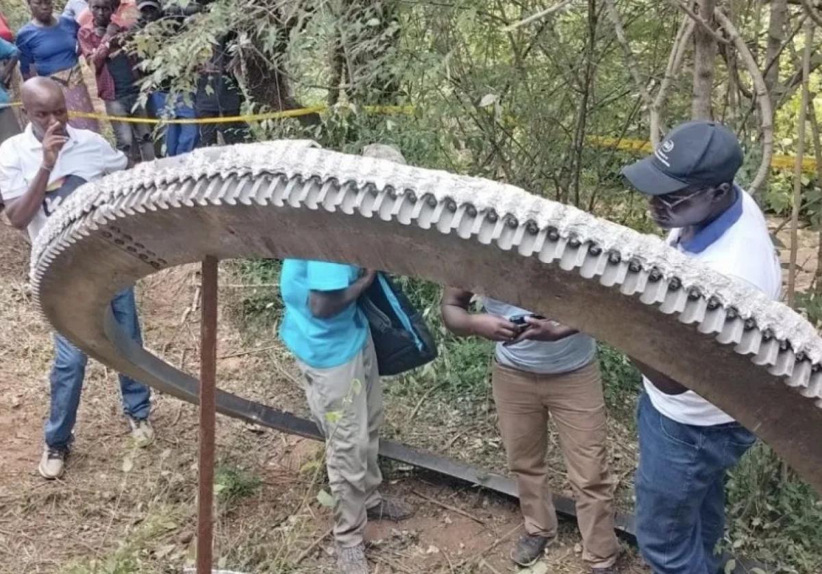 El objeto cayó el lunes pasado en el poblado de Mukuku, Kenia.