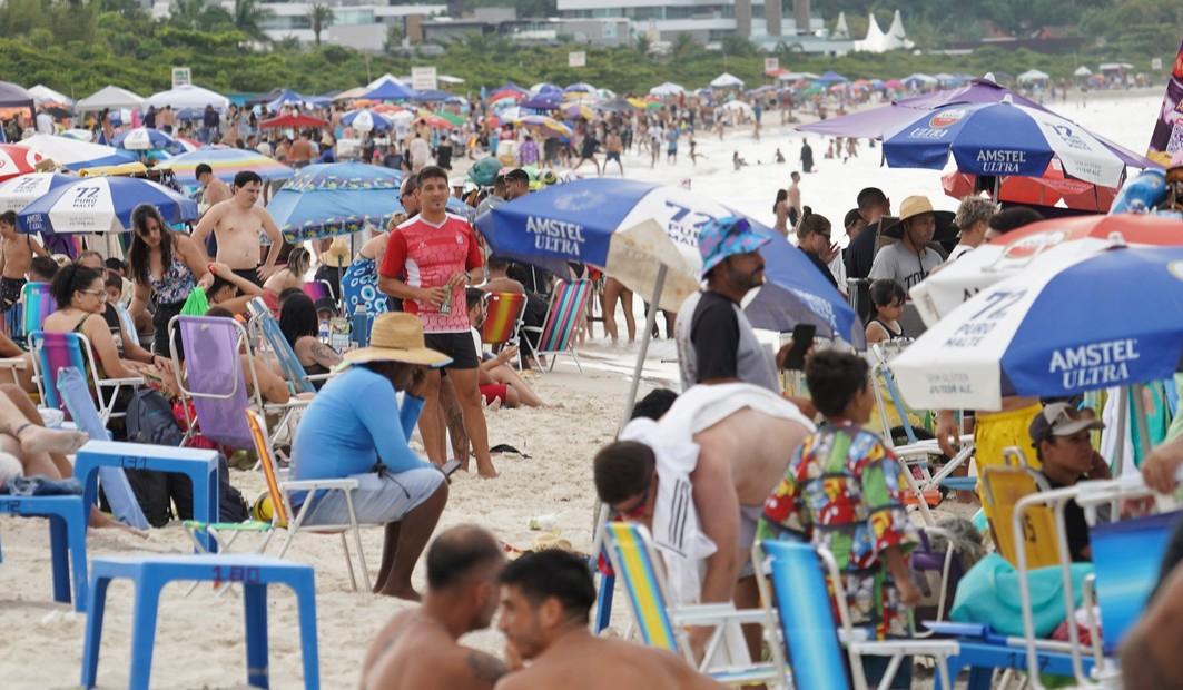 Brote de gastroenterocolitis en las playas de Brasil: ¿para quiénes puede ser una enfermedad grave?