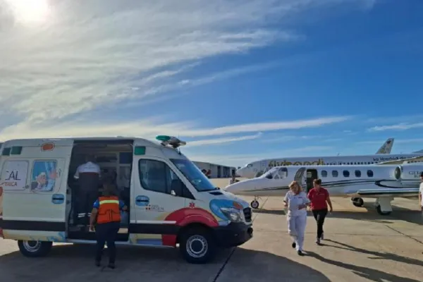 Un bebé de dos meses debió ser trasladado en el Avión Sanitario al hospital Garrahan