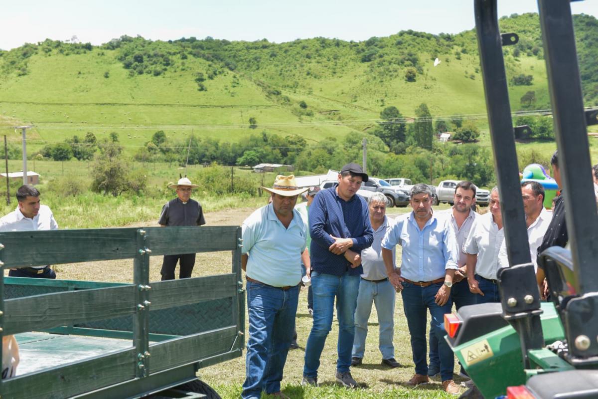 Acevedo celebró los emprendimientos del sector ganadero y textos en Choromoro