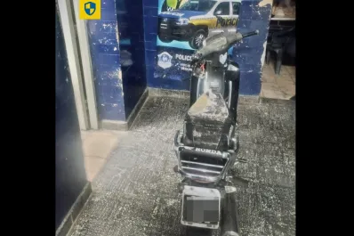 Las motos, protagonistas en dos violentos episodios registrados ayer