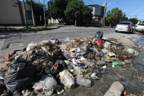 Cruces entre el municipo y el Concejo por los basurales en San Miguel de Tucumán