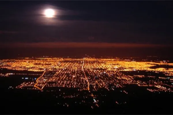 Ideas nocturnas: actividades para hacer durante las noches de verano en Tucumán