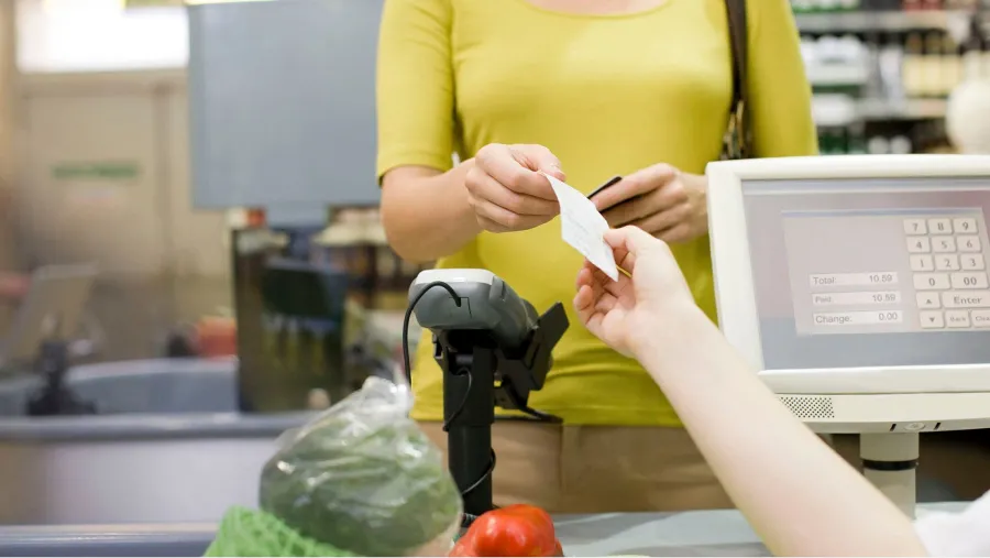  Los cajeros de supermercado verán un aumento reflejado en sus sueldos