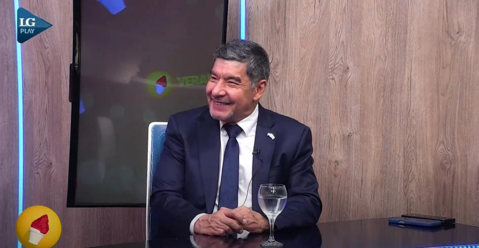 DISTENDIDO. En los estudios de LG Play, el vicegobernador Acevedo ratificó su postura respecto de que los cambios electorales deben darse en 2026. lg play