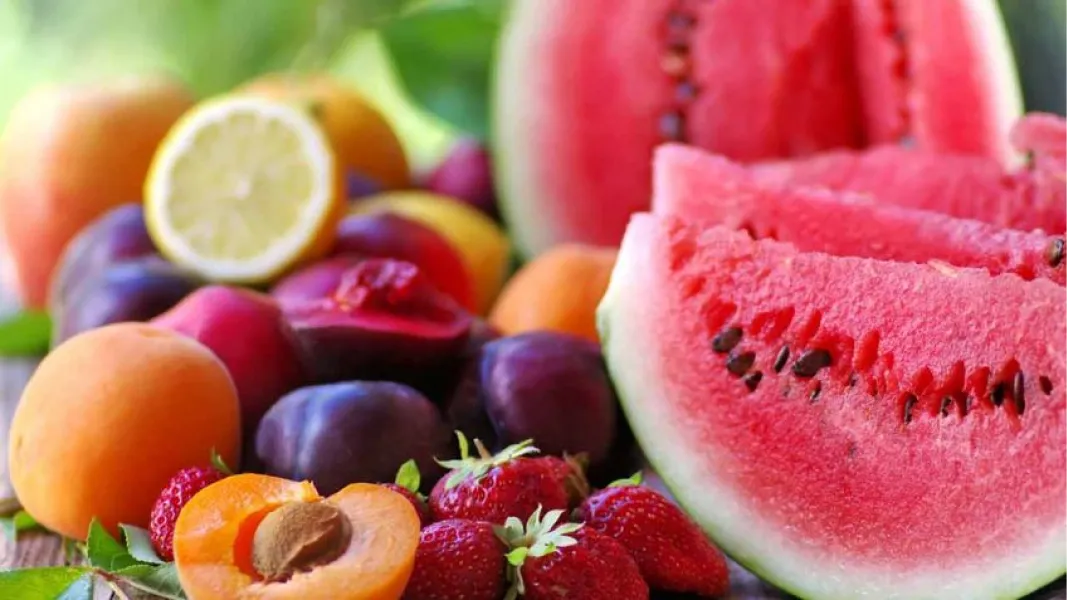 Cuál es la fruta refrescante que hidrata y refuerza al organismo en verano