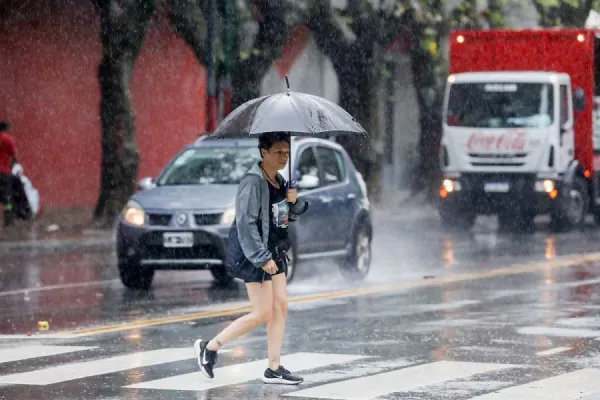 Rige una alerta roja y amarilla por viento y tormentas: ¿cuáles son las provincias afectadas?