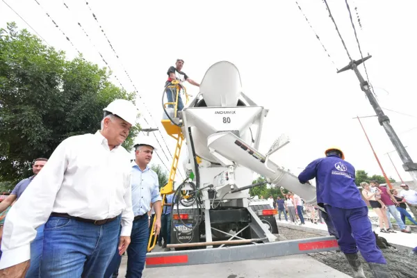 Concepción: Jaldo recorrió las obras que se realizan sobre la ruta provincial 329