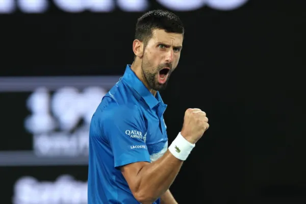 La impactante marca de Roger Federer que Novak Djokovic igualó en su debut en el Australian Open