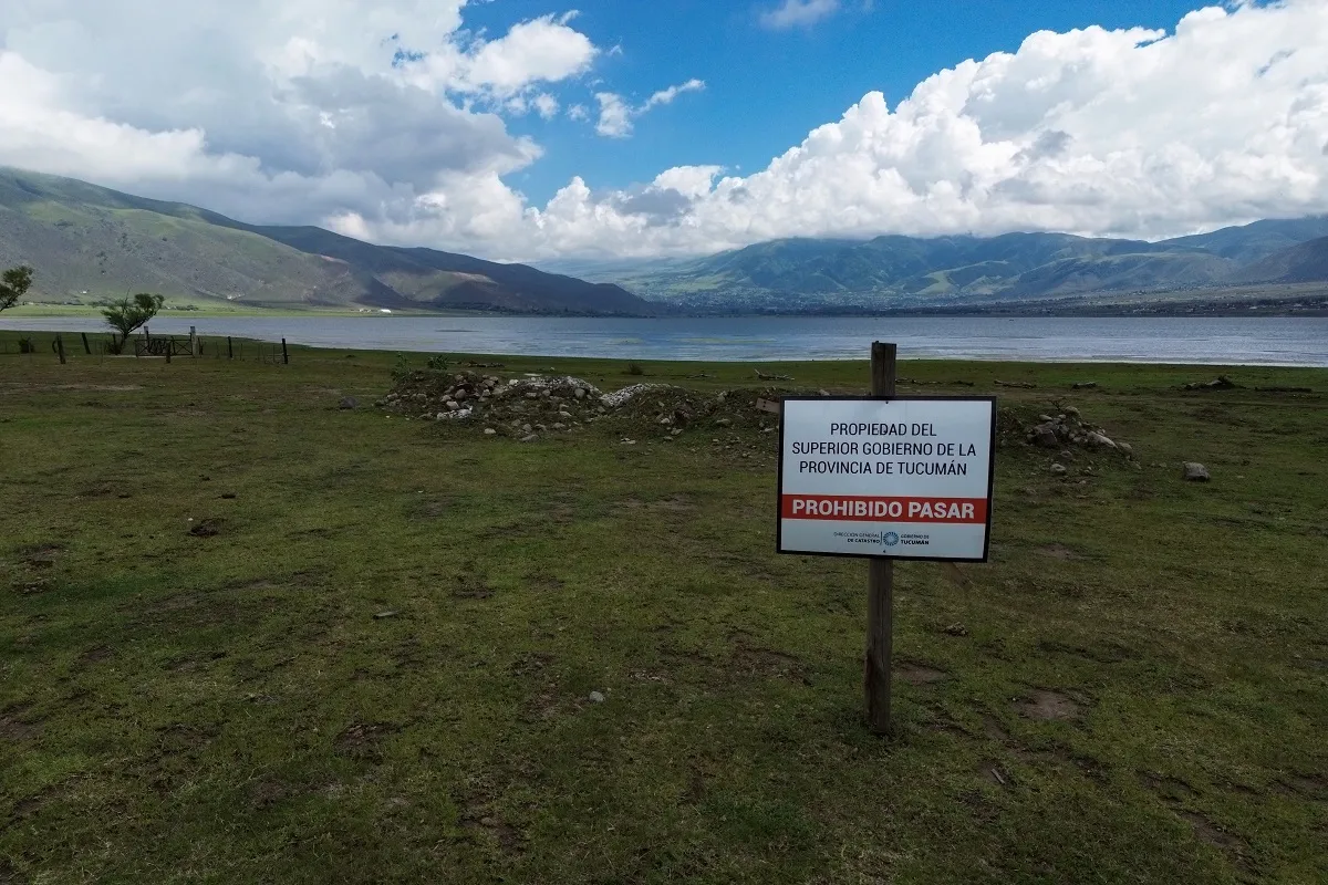 LA ZONA. Una vista general del lugar donde se produjeron las usurpaciones de terrenos, abriendo un caso que genera polémicas.