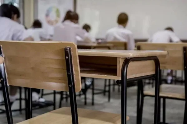 Educación continuará este año con dos programas para fomentar la reinserción escolar