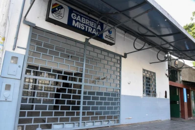 Conflicto por el edificio: cruces por la expropiación de la escuela Gabriela Mistral