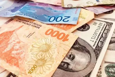 Desde hoy, los precios de bienes y servicios se podrán exhibir en dólares y otras monedas