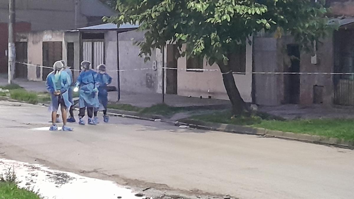 Investigan un confuso episodio en el que un adolescente recibió un disparo en la cabeza