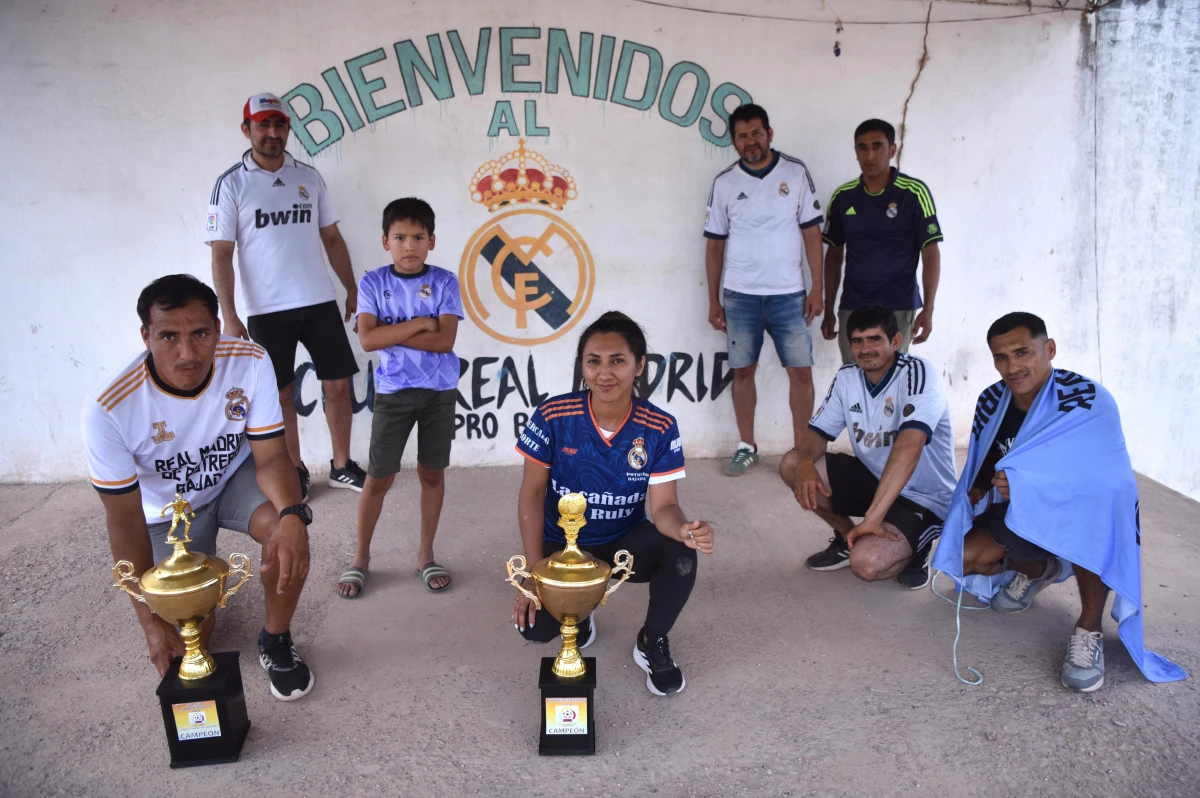 LA REALEZA DEL MONTE SANTIAGUEÑO. Real Madrid de Potrero Bajada se fundó el 4 de enero de 2004. Hoy forman parte de la Liga del Noroeste Santiagueño y jugaron el Regional Federal Amateur.