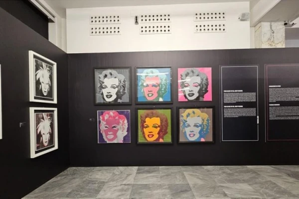 Andy Warhol y Banksy, amos y señores del arte en el invierno europeo