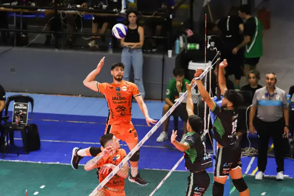 Monteros Vóley tuvo un buen cierre al vencer contundentemente a Defensores de Banfield