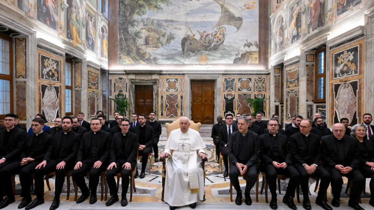 El papa Francisco, durante un encuentro con sacerdotes. VATICANNEWS.VA