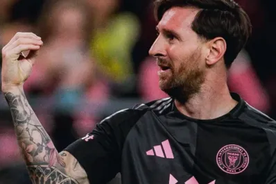 Un ex jugador de la selección de México criticó a Messi por su polémico festejo: “Poco profesionalismo”