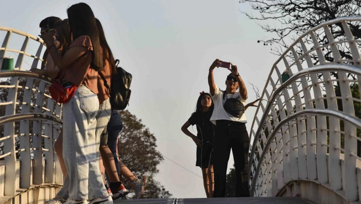 DE PASEO. Las vacaciones invitan a los turistas y a los tucumanos a recorrer diferentes rincones de la capital y de la provincia. 