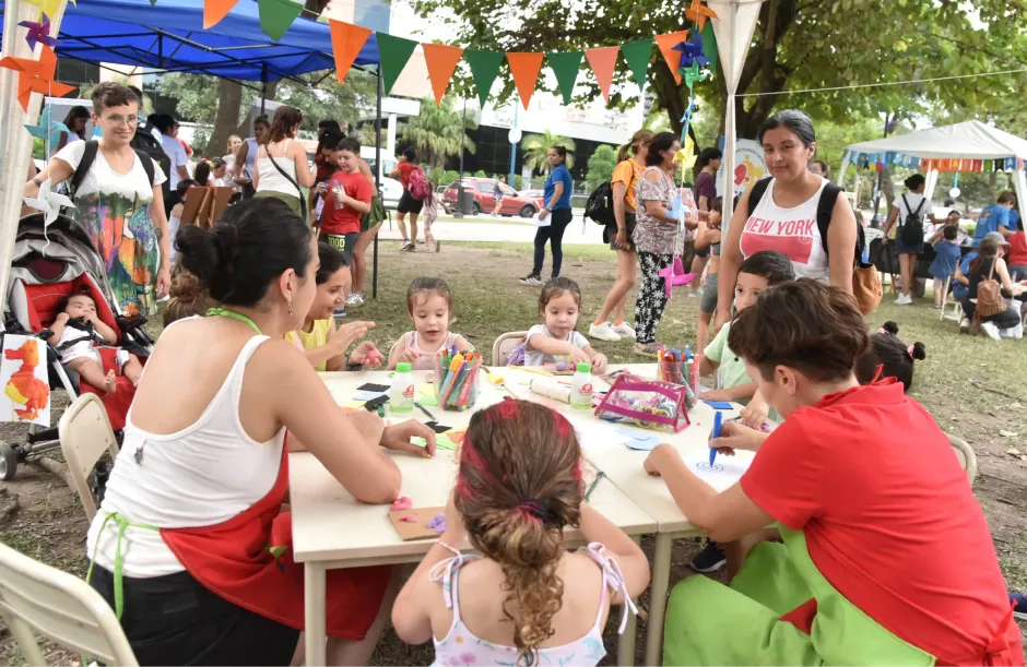 Vacaciones en familia: actividades gratuitas y al aire libre para divertir a los niños