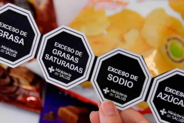 Etiquetado frontal: cuáles son los alimentos que no tendrán más sellos negros